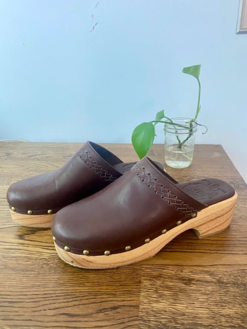 Genuine leather clogs Womens 6.5